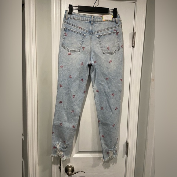 NWT Tinseltown Size 5 Pizza Embroidered Distressed Curvy Hi Rise Skinny Jeans - Picture 5 of 15